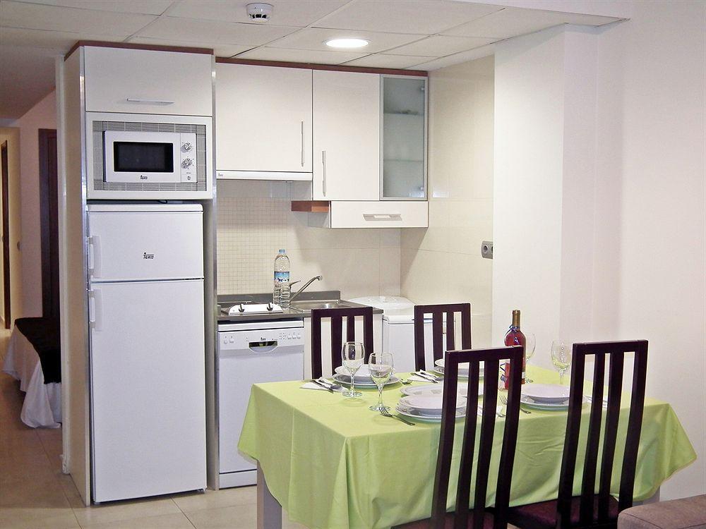 Apartahotel Marina Rey Vera Exterior photo